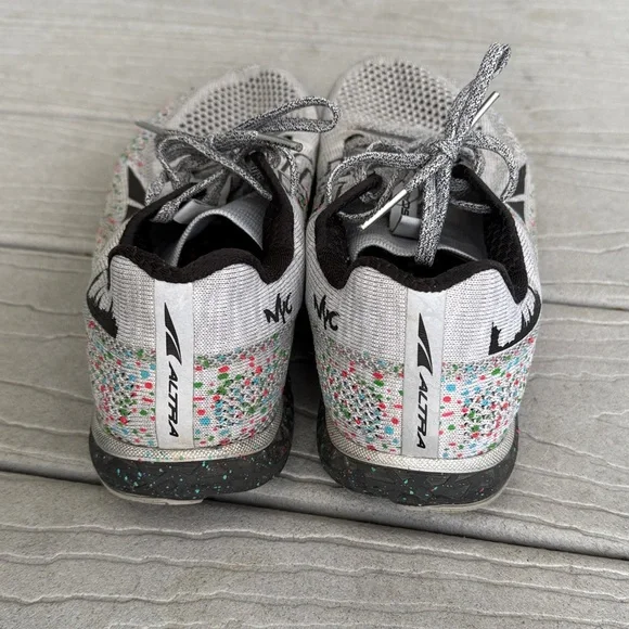 Altra Escalante NYC Marathon Special Edition - Picture 5 of 5